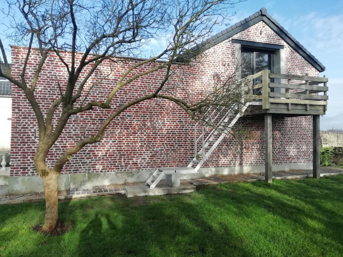 Etage A La Ferme Avec Piscine Interieure Privative, Selon Date Bassee Bagian luar foto
